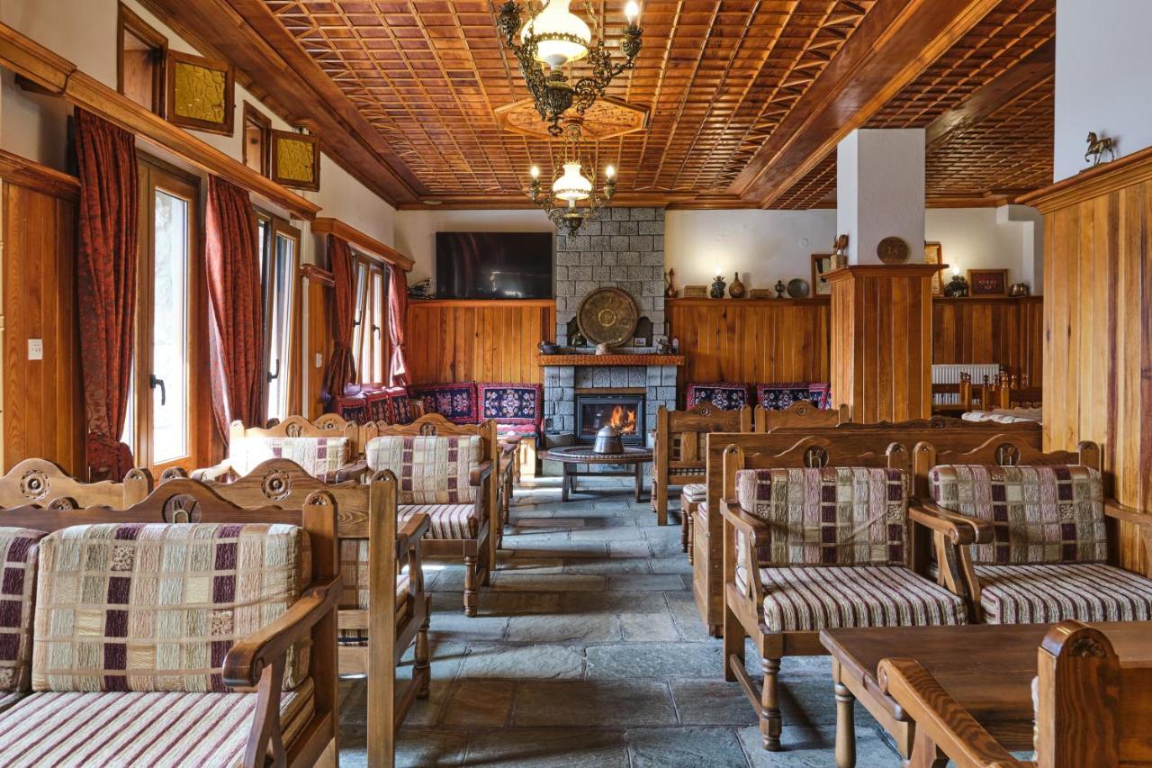 Hotel Victoria Metsovo Buitenkant foto