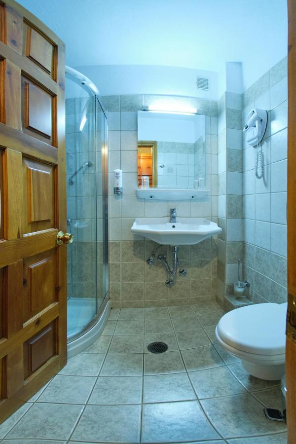 Hotel Victoria Metsovo Buitenkant foto